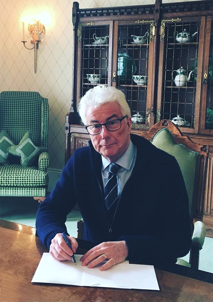 Ken Follett